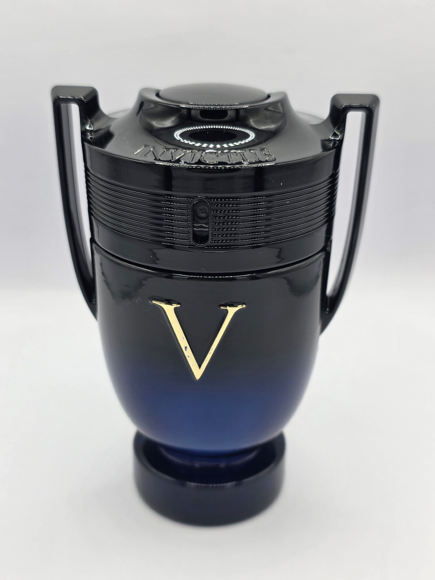 Tom Ford Noir Extreme – Decadence, Spice, and Sophistication