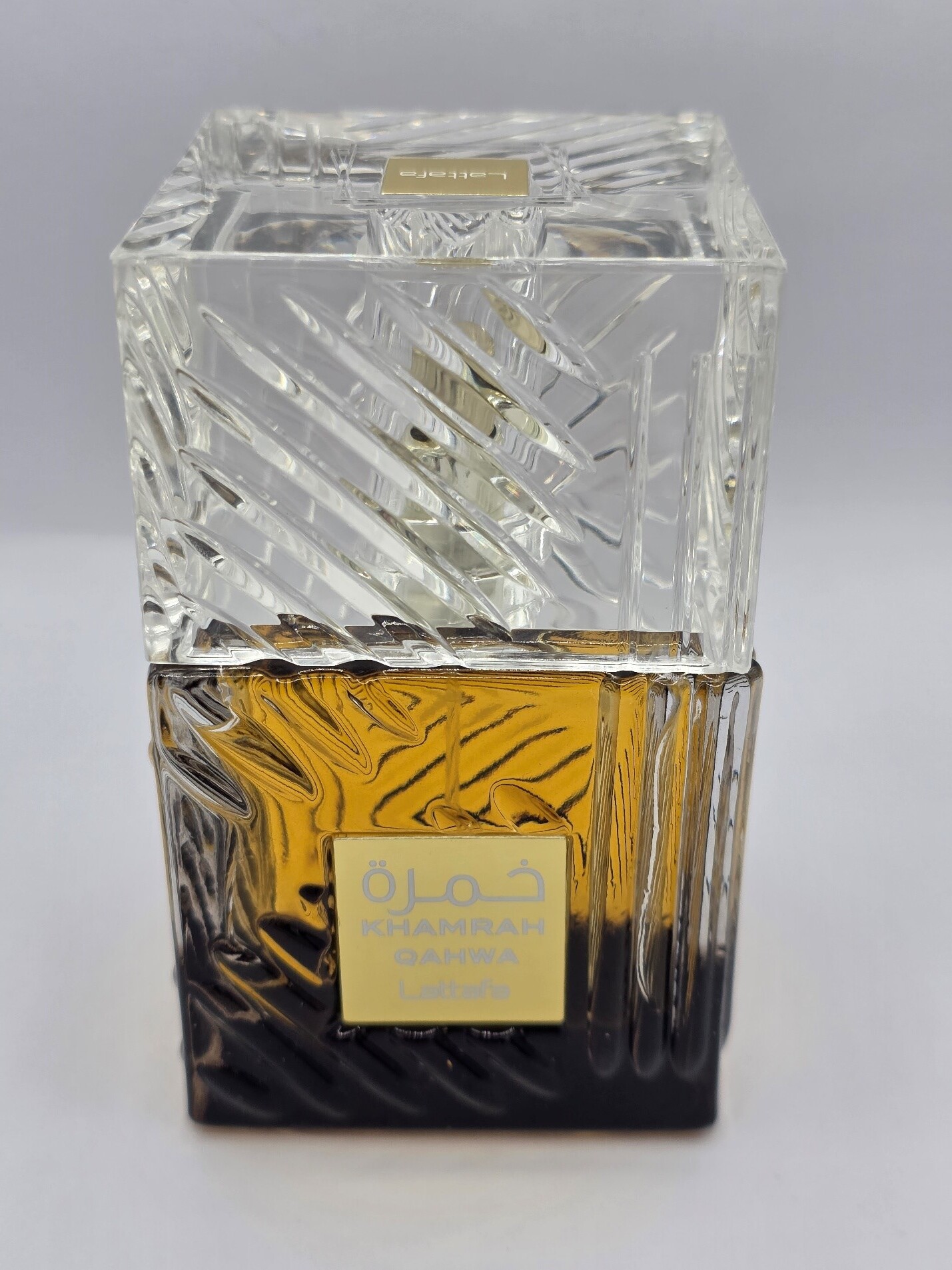 Yves Saint Laurent Y Eau de Parfum – Clean, Confident, and Contemporary