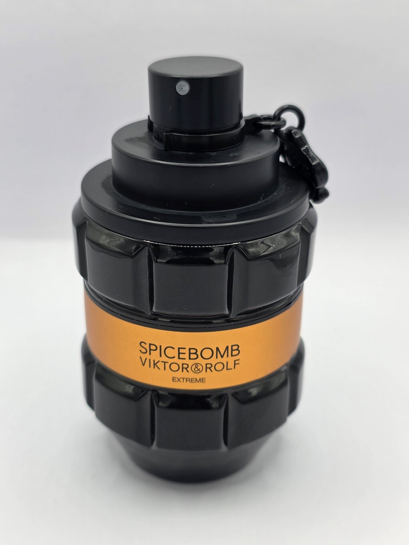 Tuscano Leather by Maison Alhambra – A Bold, Smoky Statement Inspired by a Classic